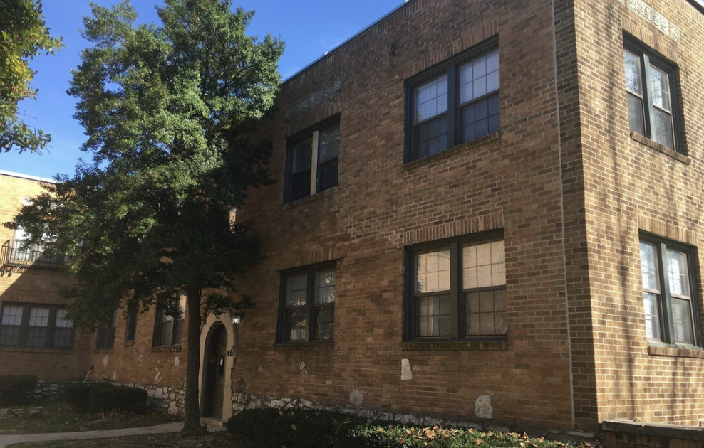 4513 Roanoke Parkway - 04